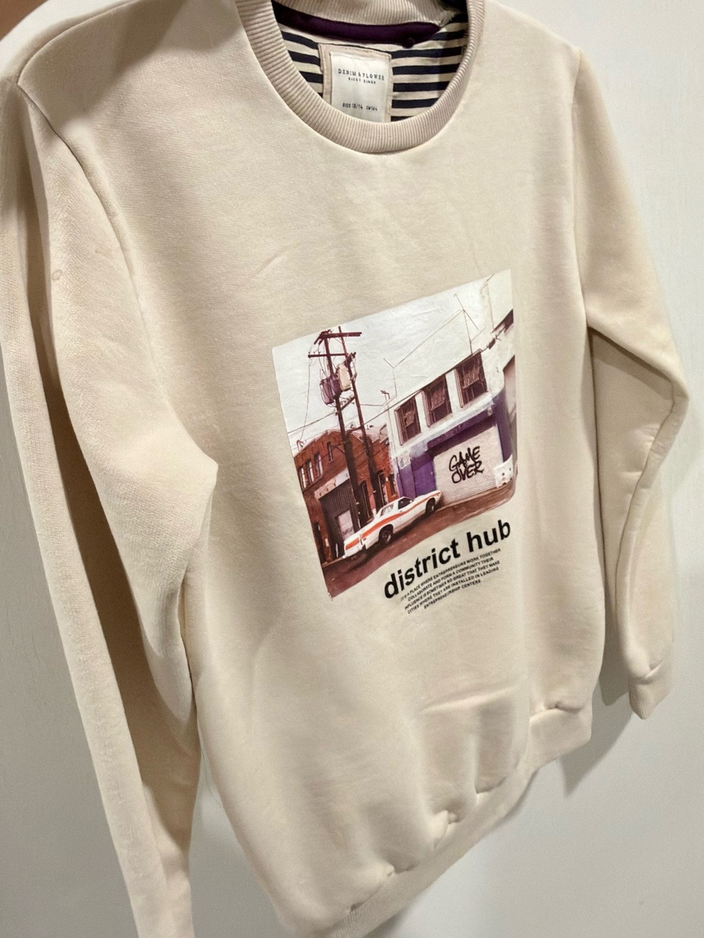 Denim & Flower Boys Graphic Sweatshirt Size 13/14 Cream District Hub